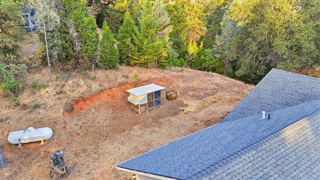 19372 Buck Ridge Rd, Grass Valley, CA 95949