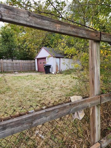 20529 Irvington Street, Detroit City, MI 48203