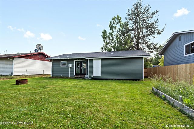 3135 E 17th Avenue, Anchorage, AK 99508