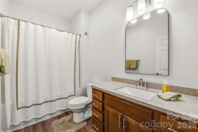 142 Brickton Village Circle 202, Fletcher, NC 28732
