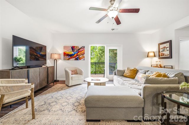 142 Brickton Village Circle 202, Fletcher, NC 28732