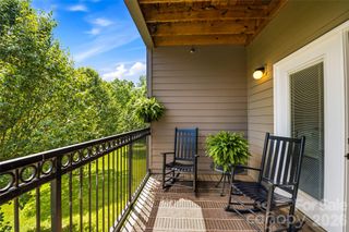 142 Brickton Village Circle 202, Fletcher, NC 28732