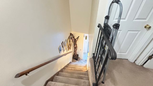 74 Elm St A, Framingham, MA 01701