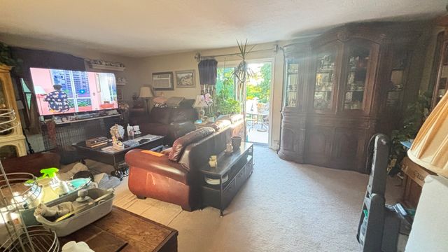 74 Elm St A, Framingham, MA 01701