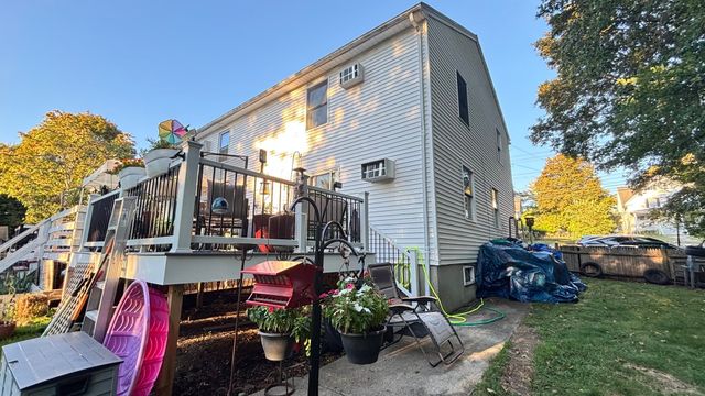 74 Elm St A, Framingham, MA 01701