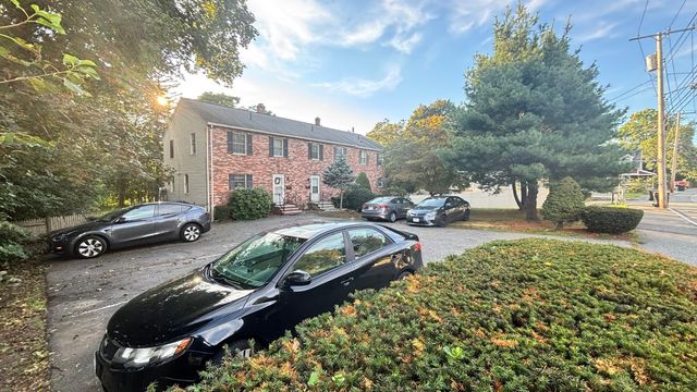74 Elm St A, Framingham, MA 01701
