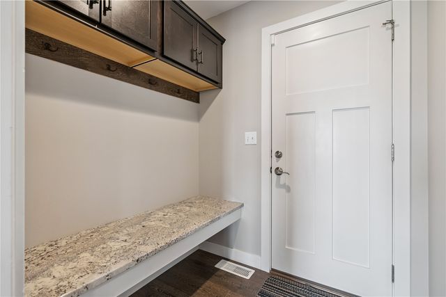 5913 Rock Ridge Drive, Marion, IA 52302