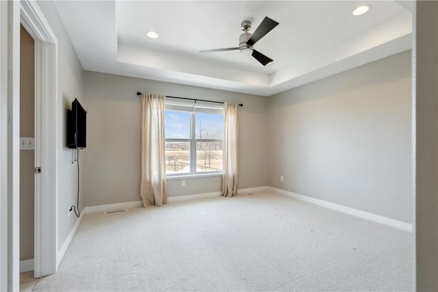 5913 Rock Ridge Drive, Marion, IA 52302