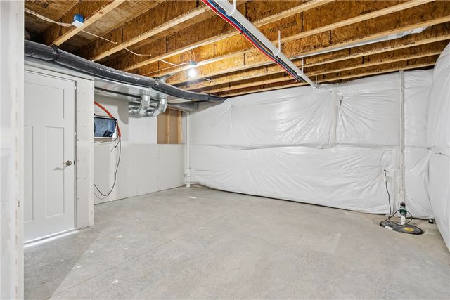 5913 Rock Ridge Drive, Marion, IA 52302