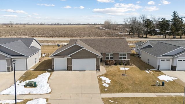 5913 Rock Ridge Drive, Marion, IA 52302