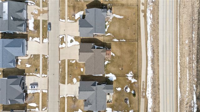 5913 Rock Ridge Drive, Marion, IA 52302