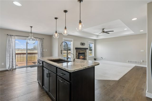 5913 Rock Ridge Drive, Marion, IA 52302