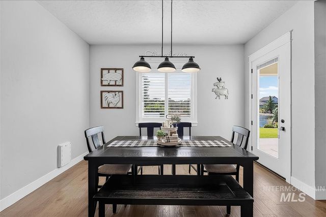 1338 N Sarajevo Ave, Eagle, ID 83616