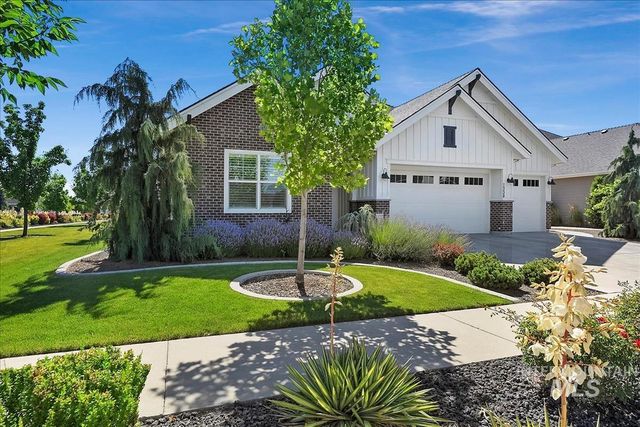 1338 N Sarajevo Ave, Eagle, ID 83616