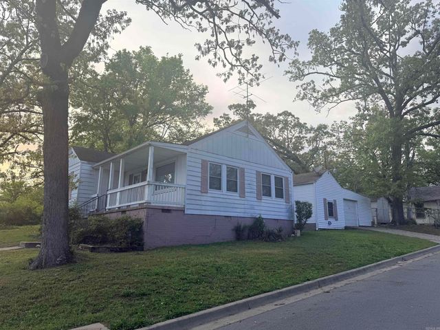 4300 W 9th Street, Little Rock, AR 72204