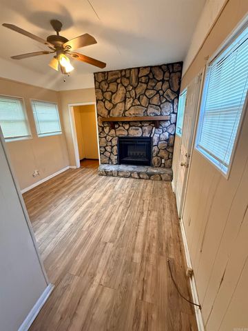 4300 W 9th Street, Little Rock, AR 72204