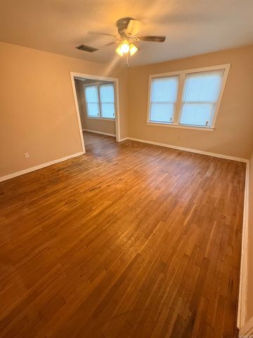 4300 W 9th Street, Little Rock, AR 72204