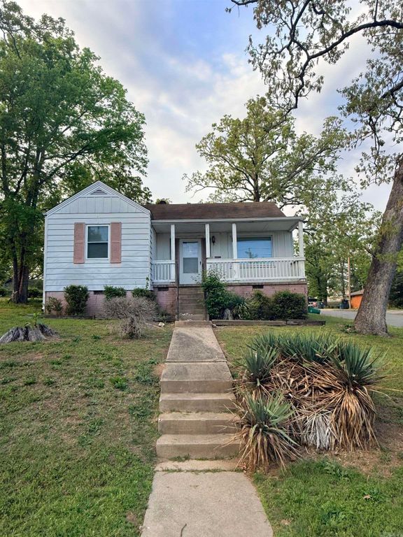 4300 W 9th Street, Little Rock, AR 72204