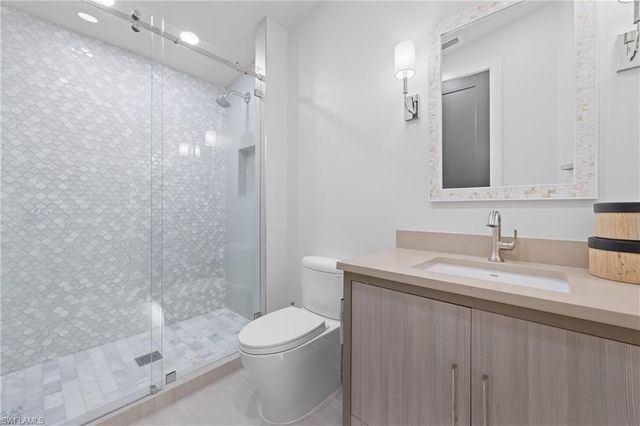 1836 Harbor LN, Naples, FL 34104