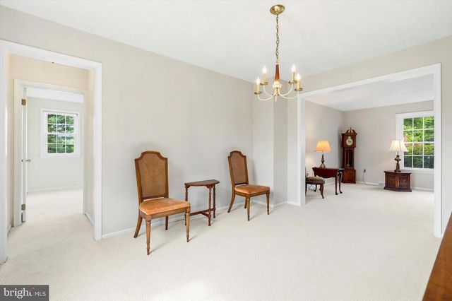 22 WOODSTOCK CIR, Collegeville, PA 19426