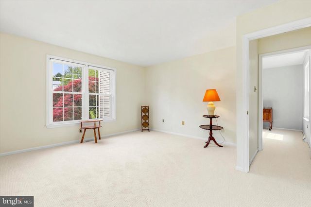 22 WOODSTOCK CIR, Collegeville, PA 19426