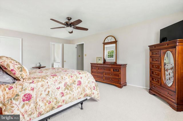 22 WOODSTOCK CIR, Collegeville, PA 19426