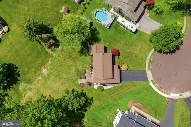 22 WOODSTOCK CIR, Collegeville, PA 19426