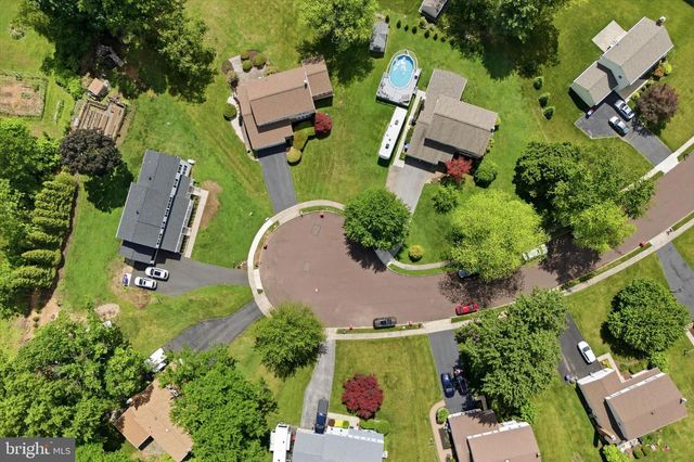 22 WOODSTOCK CIR, Collegeville, PA 19426