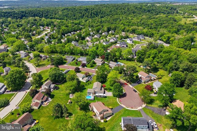 22 WOODSTOCK CIR, Collegeville, PA 19426