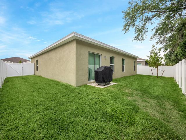 5234 Oakland Lake Circle, Fort Pierce, FL 34951