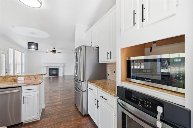1409 Rider Circle, Grapevine, TX 76051