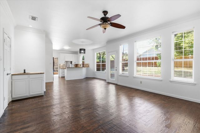 1409 Rider Circle, Grapevine, TX 76051