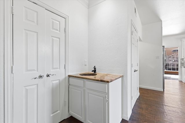 1409 Rider Circle, Grapevine, TX 76051