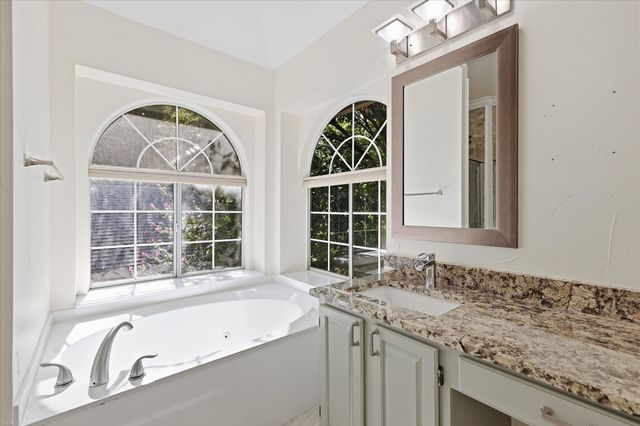 1409 Rider Circle, Grapevine, TX 76051