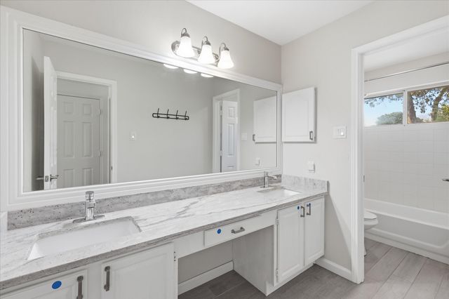 1409 Rider Circle, Grapevine, TX 76051