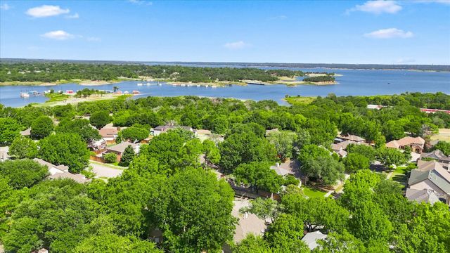 1409 Rider Circle, Grapevine, TX 76051
