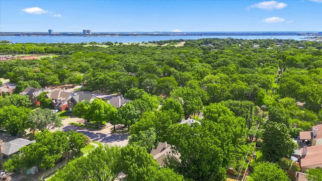 1409 Rider Circle, Grapevine, TX 76051