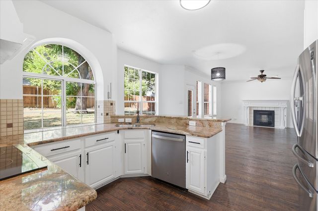 1409 Rider Circle, Grapevine, TX 76051