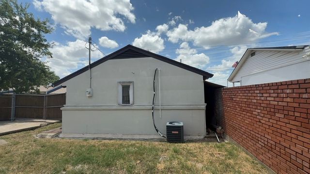 7629 Military Parkway, Dallas, TX 75227