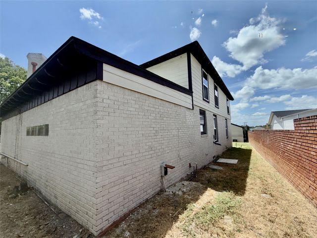 7629 Military Parkway, Dallas, TX 75227