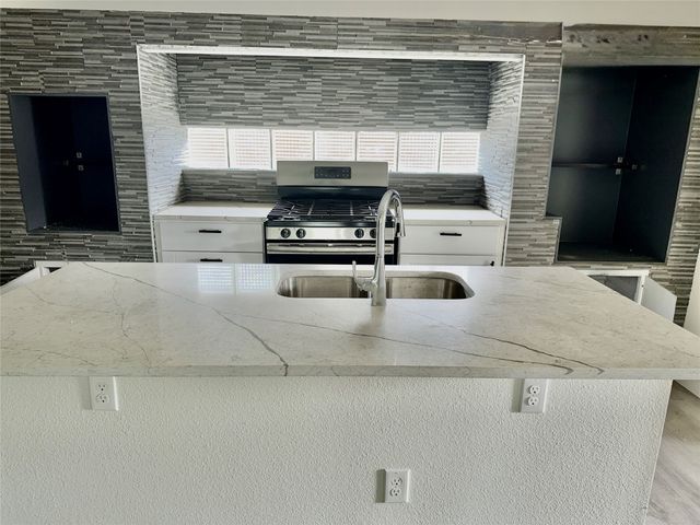 7629 Military Parkway, Dallas, TX 75227