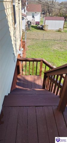 2669 Lake Road North, Radcliff, KY 40160