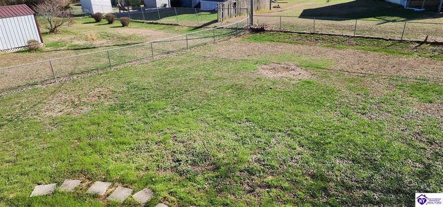 2669 Lake Road North, Radcliff, KY 40160