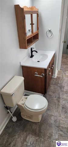 2669 Lake Road North, Radcliff, KY 40160