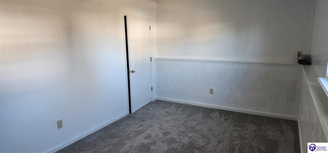 2669 Lake Road North, Radcliff, KY 40160