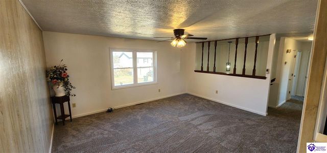 2669 Lake Road North, Radcliff, KY 40160