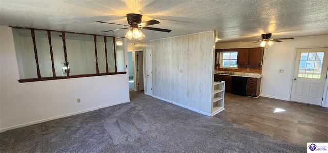 2669 Lake Road North, Radcliff, KY 40160