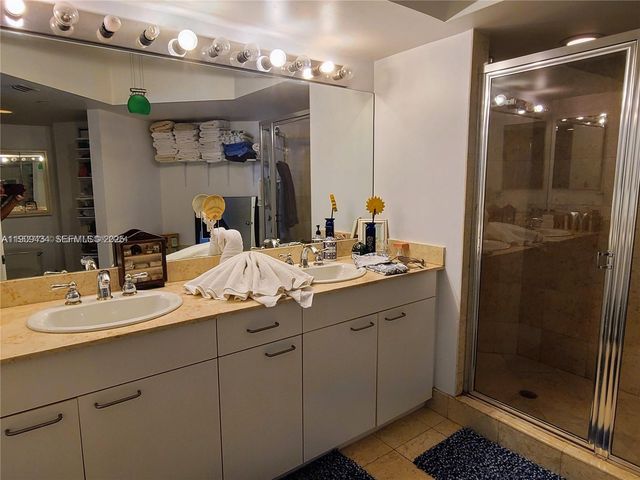 21055 Yacht Club Drive 1602, Aventura, FL 33180