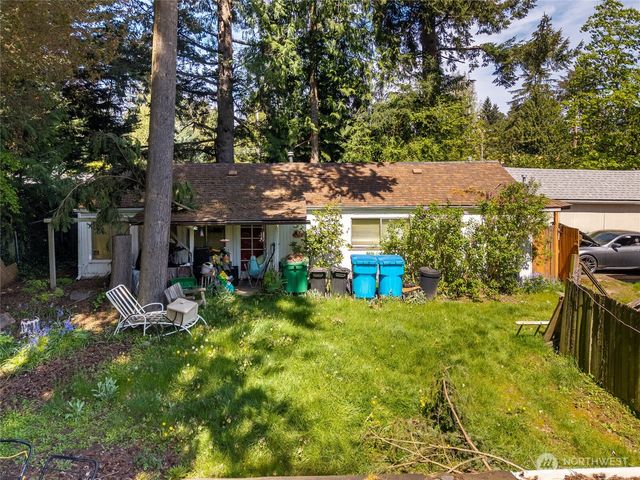 17427 10th Avenue NE, Shoreline, WA 98155