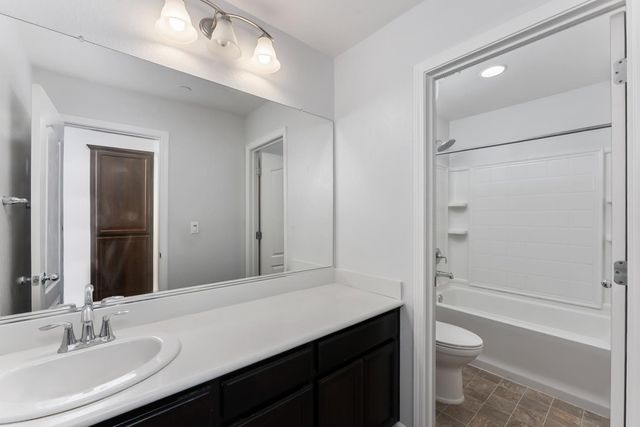 1096 Landmark Cir, Lincoln, CA 95648